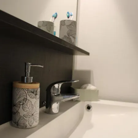 Confortable Avec Parking Prive * シルティグアイム